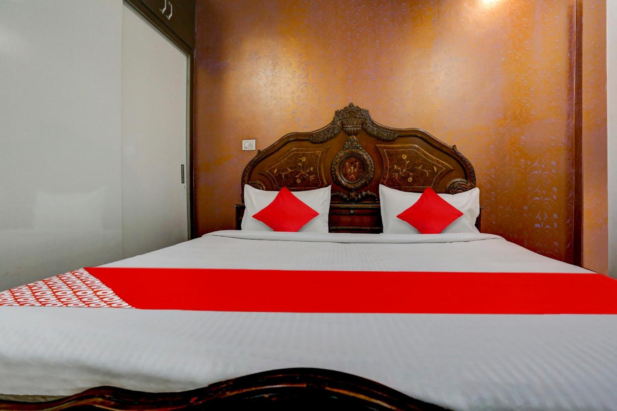 O Guru Ji Residency Hotel Delhi (National Capital Territory of India)