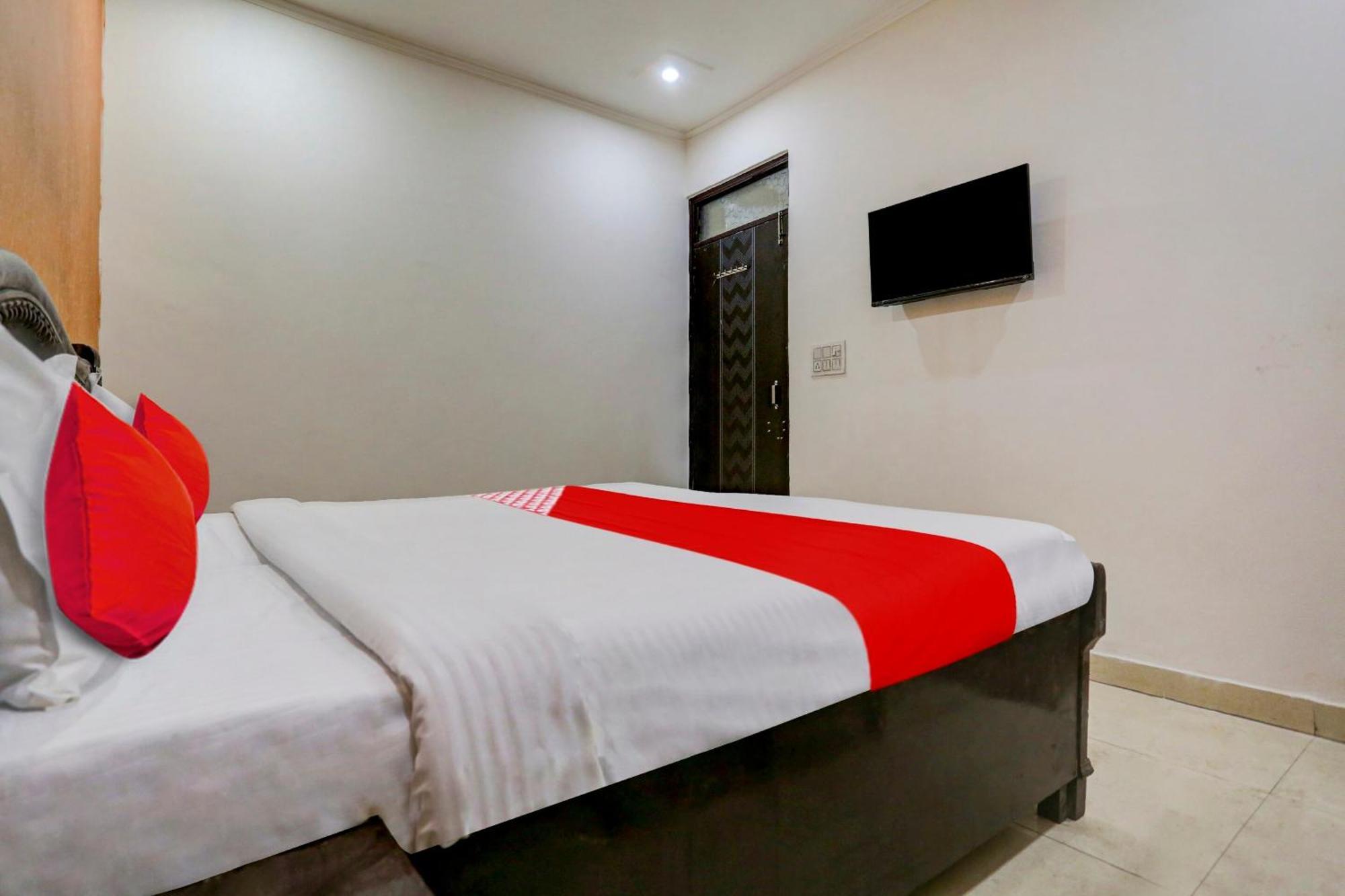 O Guru Ji Residency 3*